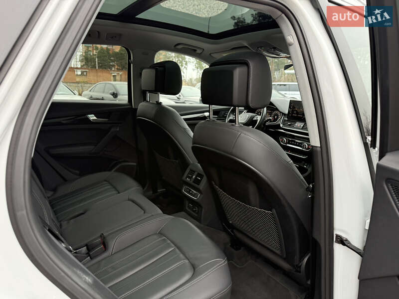 Позашляховик / Кросовер Audi Q5 2023 в Києві