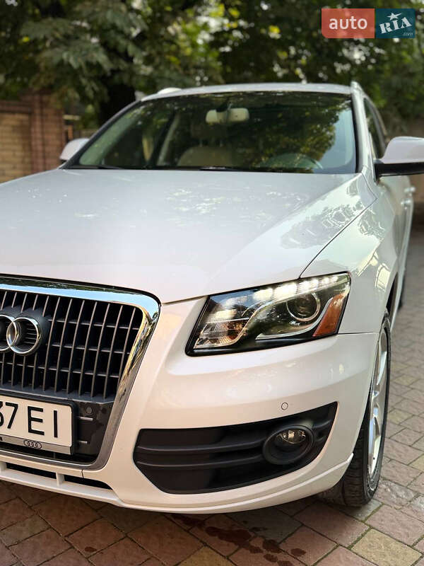 Внедорожник / Кроссовер Audi Q5 2012 в Тернополе