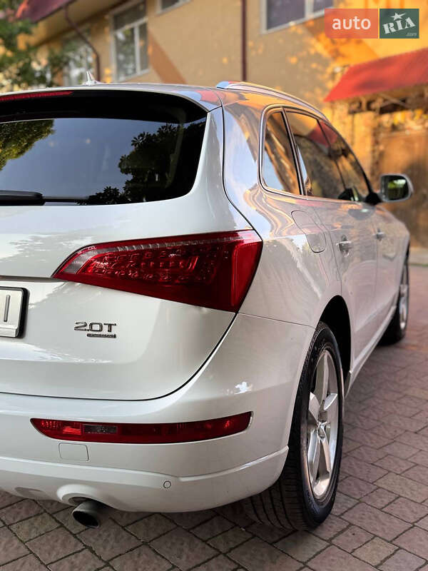 Внедорожник / Кроссовер Audi Q5 2012 в Тернополе