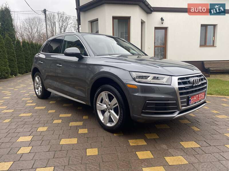 Позашляховик / Кросовер Audi Q5 2017 в Рівному