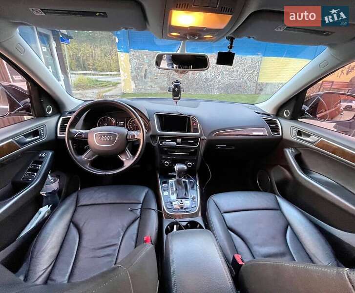 Позашляховик / Кросовер Audi Q5 2015 в Києві