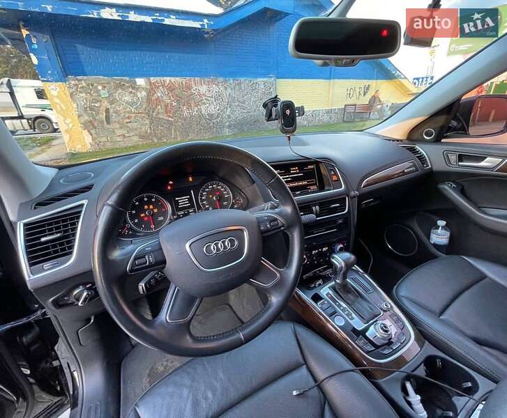 Позашляховик / Кросовер Audi Q5 2015 в Києві