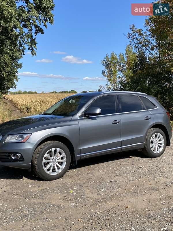 Позашляховик / Кросовер Audi Q5 2015 в Києві