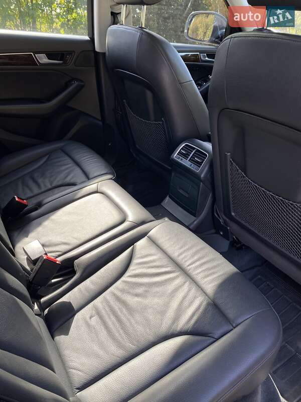 Позашляховик / Кросовер Audi Q5 2015 в Києві