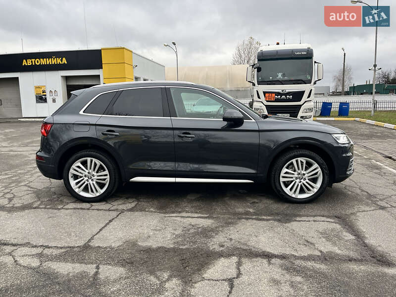 Внедорожник / Кроссовер Audi Q5 2019 в Василькове