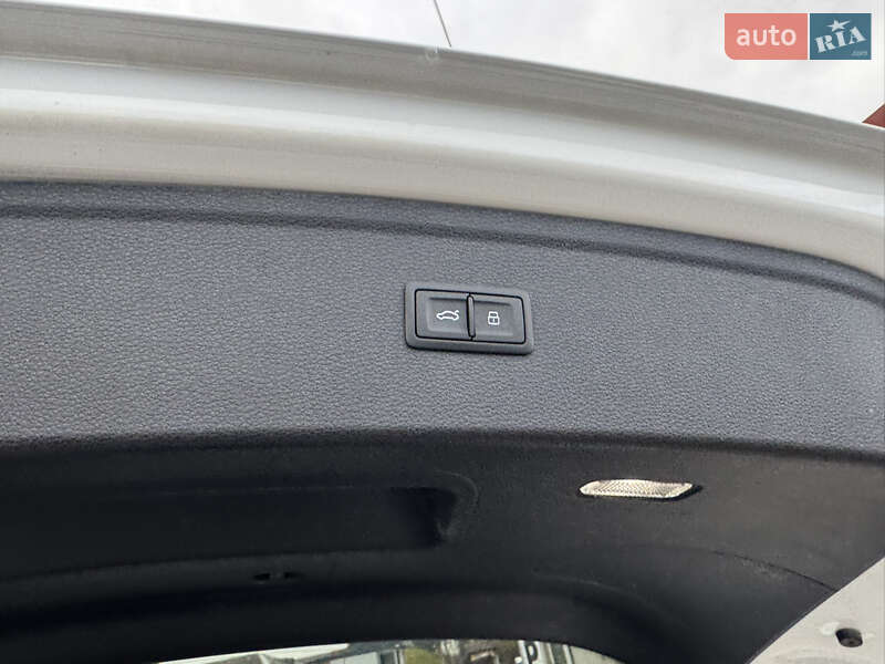 Позашляховик / Кросовер Audi Q5 2017 в Луцьку фото 32 Позашляховик / Кросовер Audi Q5 2017 в Луцьку