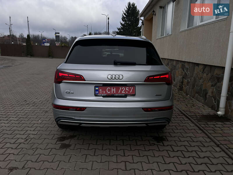 Позашляховик / Кросовер Audi Q5 2021 в Дунаївцях