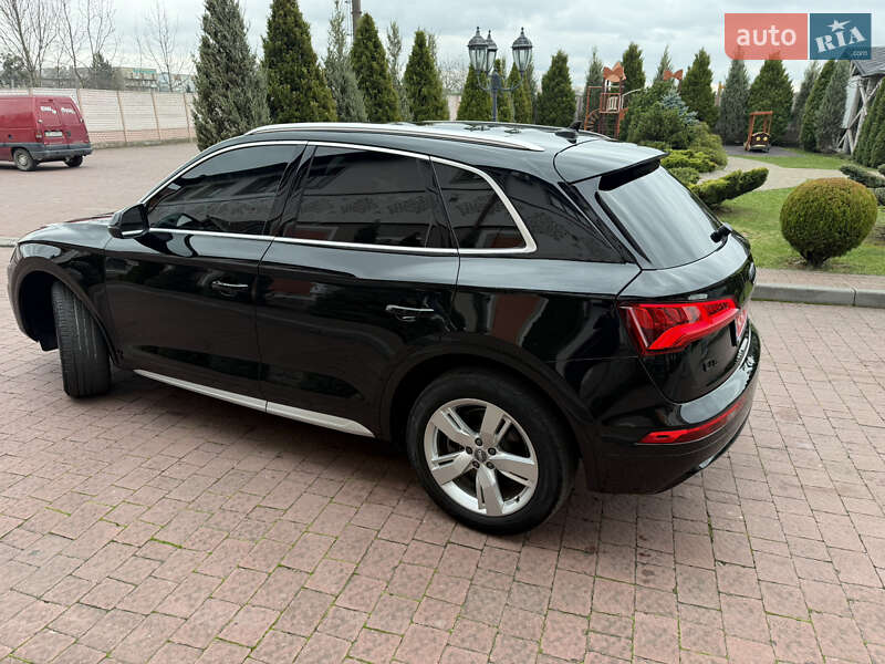 Внедорожник / Кроссовер Audi Q5 2019 в Стрые