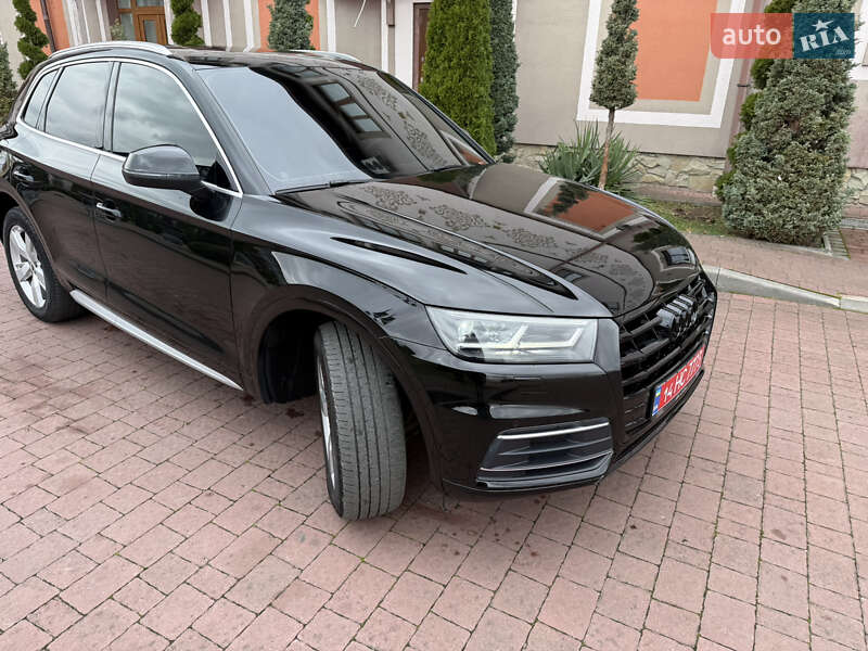 Внедорожник / Кроссовер Audi Q5 2019 в Стрые