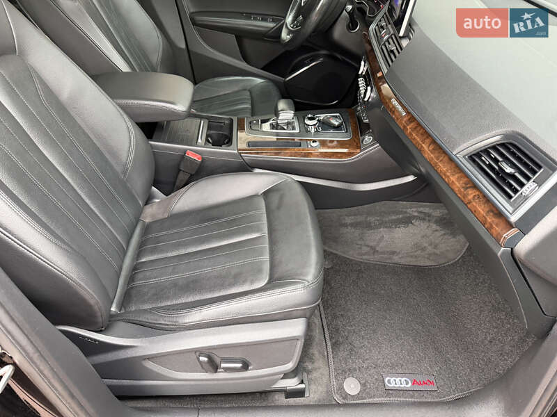 Внедорожник / Кроссовер Audi Q5 2019 в Стрые