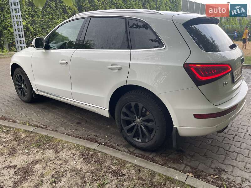 Позашляховик / Кросовер Audi Q5 2013 в Києві