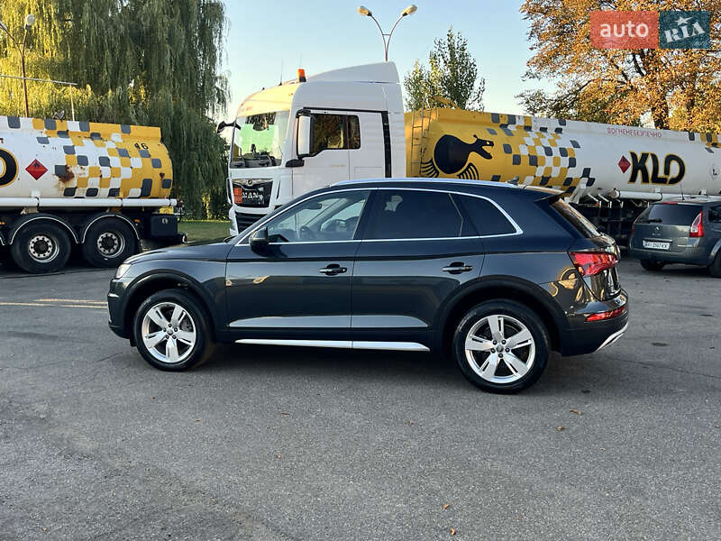 Позашляховик / Кросовер Audi Q5 2017 в Василькові