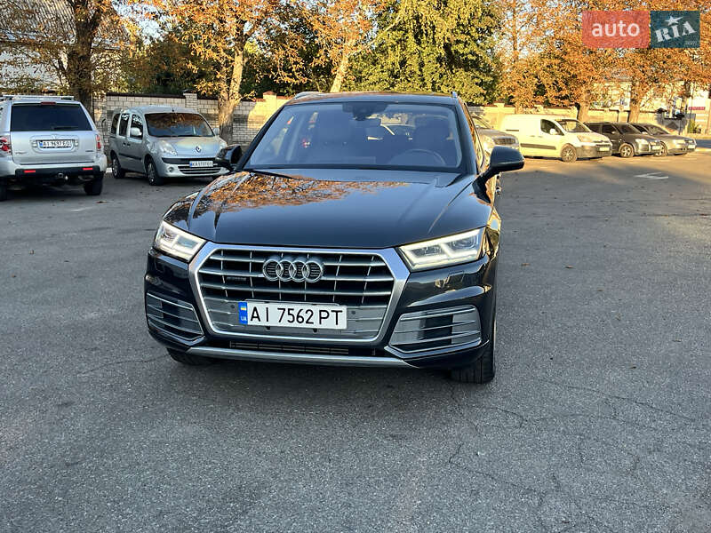 Позашляховик / Кросовер Audi Q5 2017 в Василькові