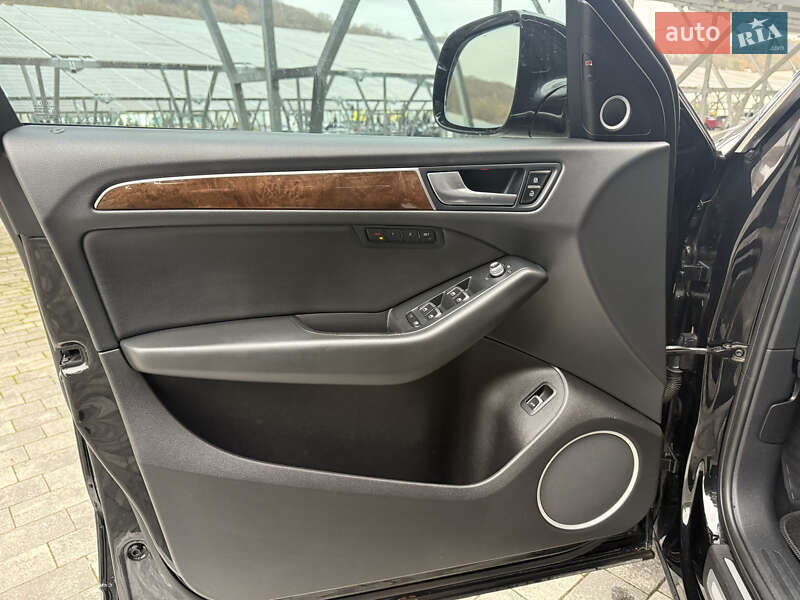 Внедорожник / Кроссовер Audi Q5 2016 в Львове