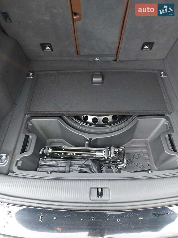 Внедорожник / Кроссовер Audi Q5 2013 в Луцке