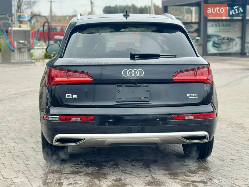 Позашляховик / Кросовер Audi Q5 2018 в Львові
