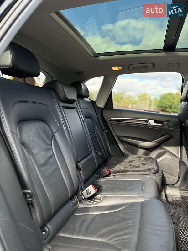 Внедорожник / Кроссовер Audi Q5 2014 в Киеве