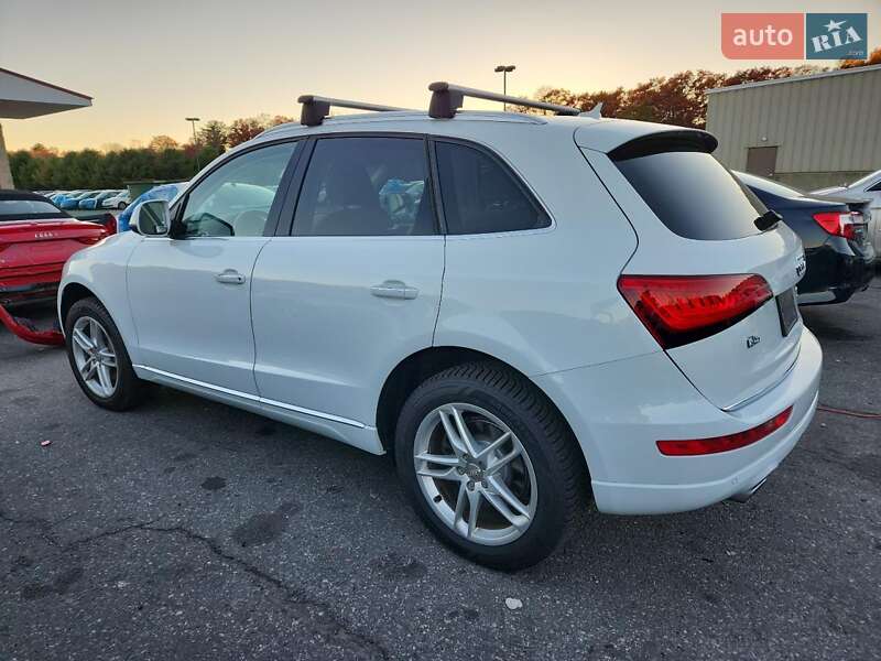 Позашляховик / Кросовер Audi Q5 2015 в Львові