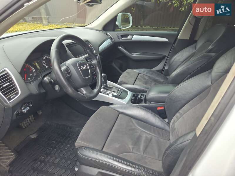 Внедорожник / Кроссовер Audi Q5 2011 в Киеве