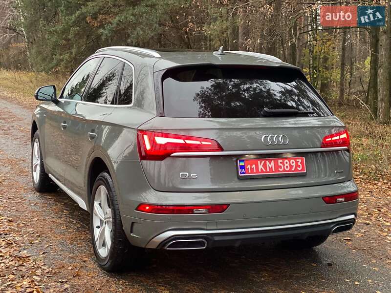 Внедорожник / Кроссовер Audi Q5 2022 в Киеве