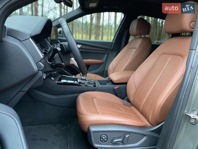 Внедорожник / Кроссовер Audi Q5 2022 в Киеве