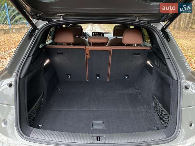 Внедорожник / Кроссовер Audi Q5 2022 в Киеве