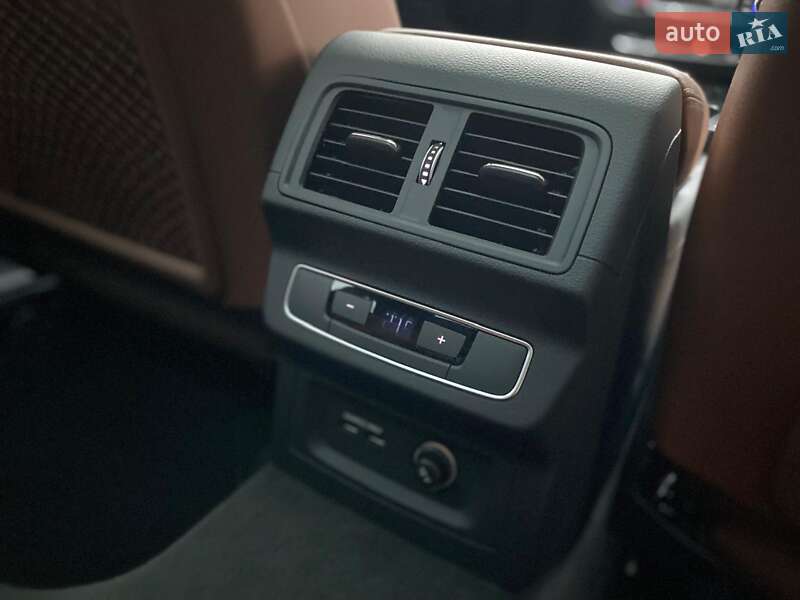 Внедорожник / Кроссовер Audi Q5 2022 в Киеве