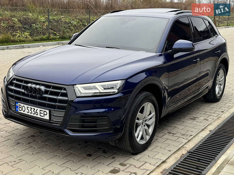 Внедорожник / Кроссовер Audi Q5 2020 в Тернополе