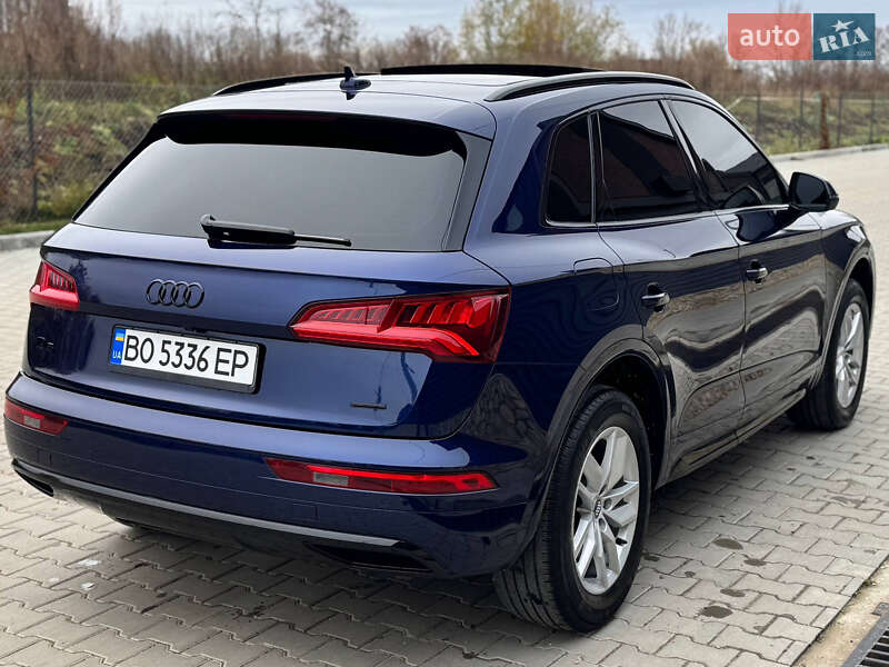 Внедорожник / Кроссовер Audi Q5 2020 в Тернополе