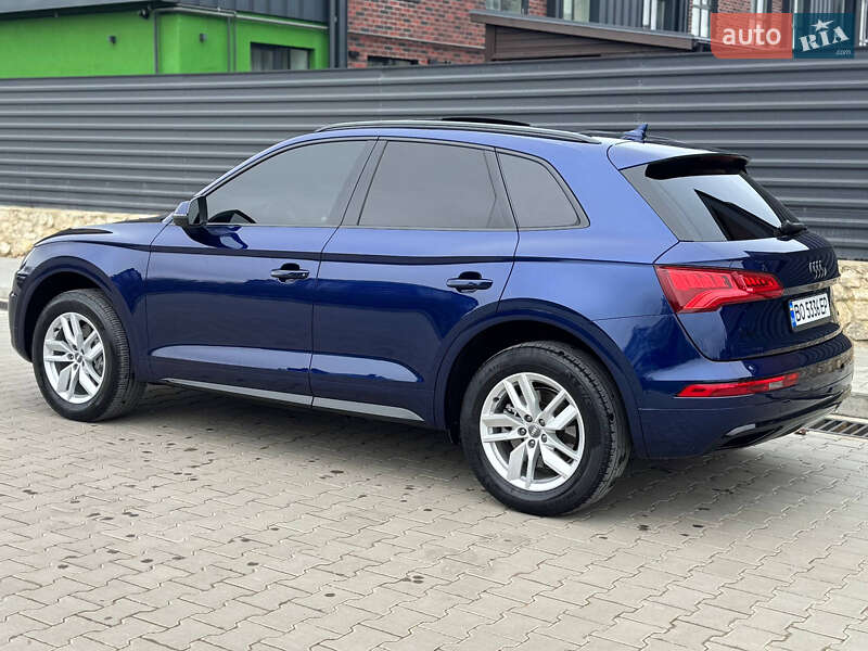 Внедорожник / Кроссовер Audi Q5 2020 в Тернополе