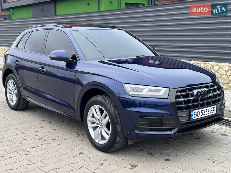 Внедорожник / Кроссовер Audi Q5 2020 в Тернополе
