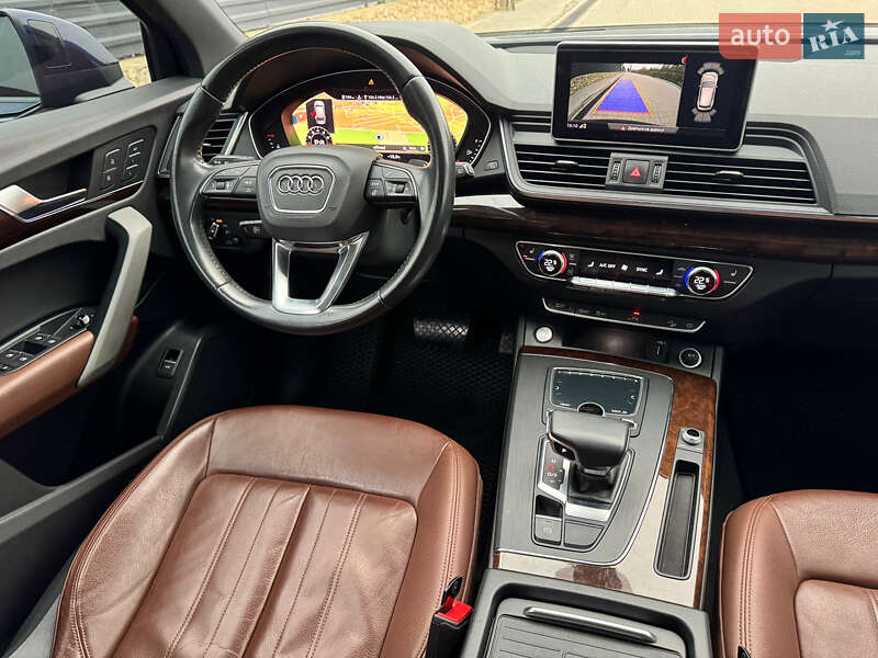 Внедорожник / Кроссовер Audi Q5 2020 в Тернополе