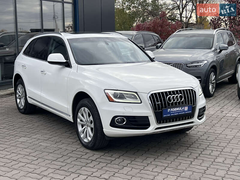 Внедорожник / Кроссовер Audi Q5 2016 в Нововолынске