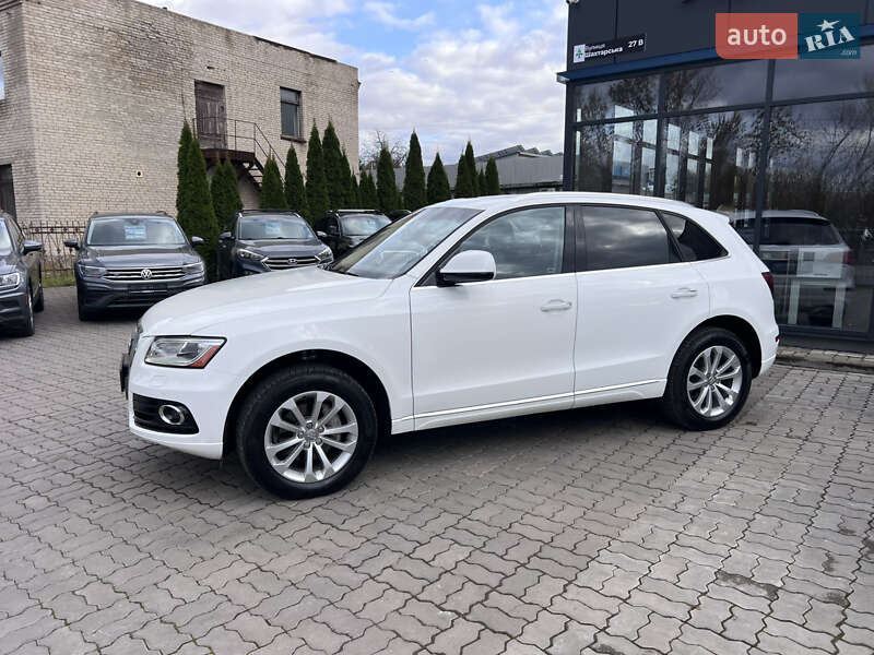 Внедорожник / Кроссовер Audi Q5 2016 в Нововолынске