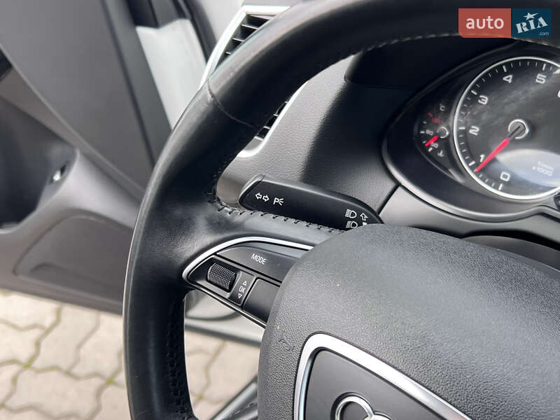 Внедорожник / Кроссовер Audi Q5 2016 в Нововолынске