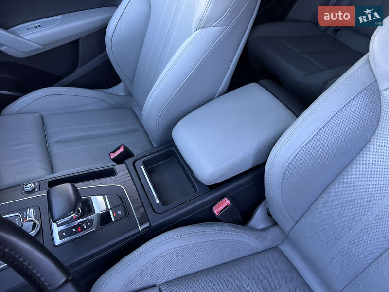 Позашляховик / Кросовер Audi Q5 2018 в Нововолинську фото 29 Позашляховик / Кросовер Audi Q5 2018 в Нововолинську