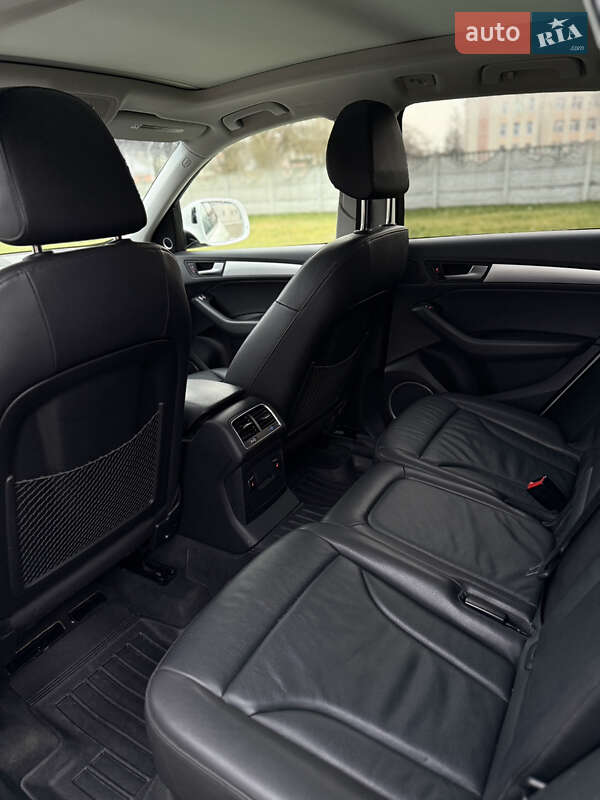 Внедорожник / Кроссовер Audi Q5 2015 в Костополе