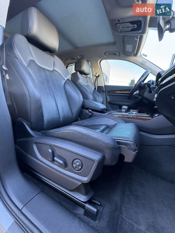 Позашляховик / Кросовер Audi Q5 2018 в Стрию