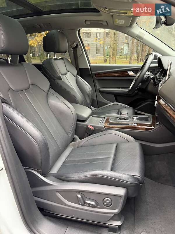 Позашляховик / Кросовер Audi Q5 2019 в Броварах фото 20 Позашляховик / Кросовер Audi Q5 2019 в Броварах