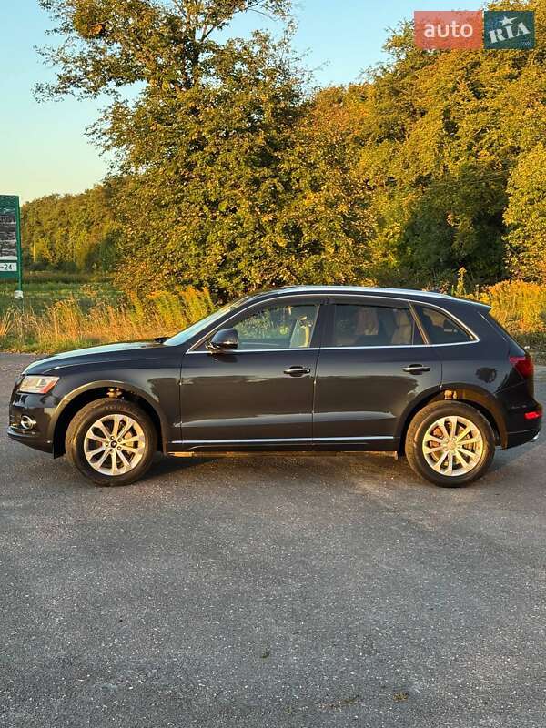 Позашляховик / Кросовер Audi Q5 2014 в Луцьку