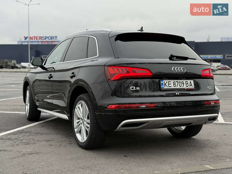 Позашляховик / Кросовер Audi Q5 2018 в Дніпрі