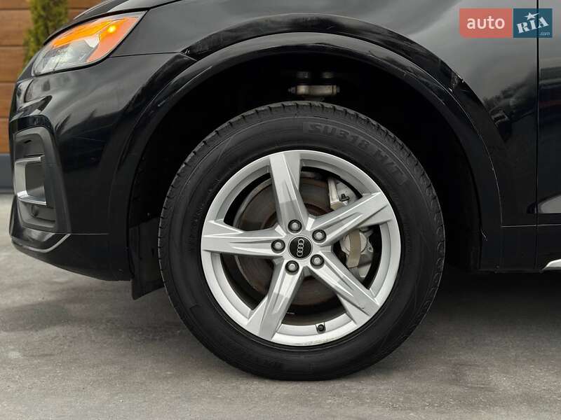 Позашляховик / Кросовер Audi Q5 2020 в Рівному