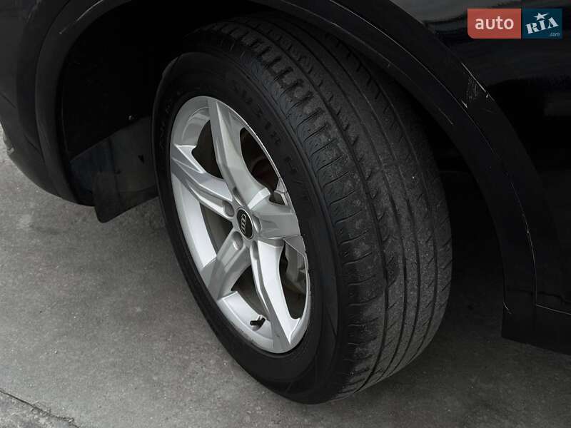 Позашляховик / Кросовер Audi Q5 2020 в Рівному