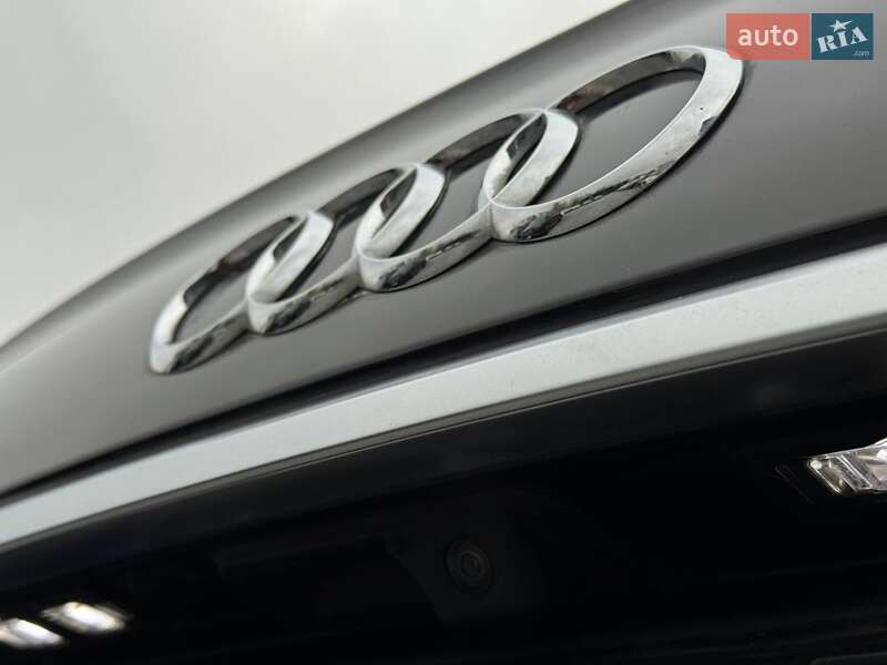 Позашляховик / Кросовер Audi Q5 2020 в Рівному