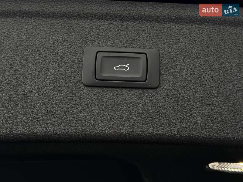 Позашляховик / Кросовер Audi Q5 2020 в Рівному