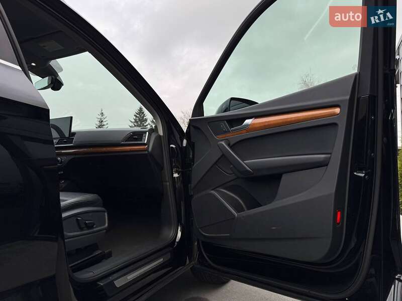 Позашляховик / Кросовер Audi Q5 2020 в Рівному