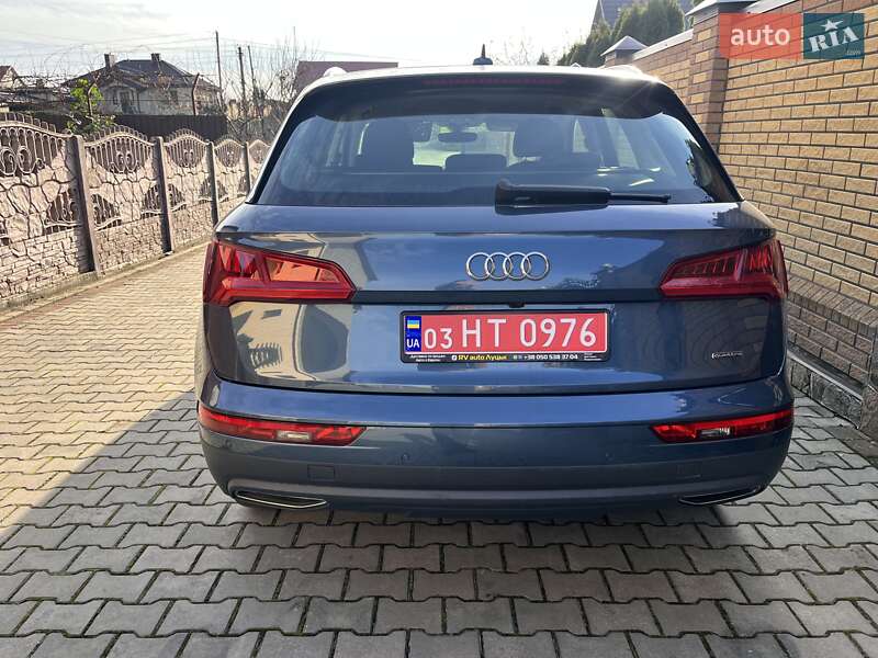 Позашляховик / Кросовер Audi Q5 2018 в Луцьку