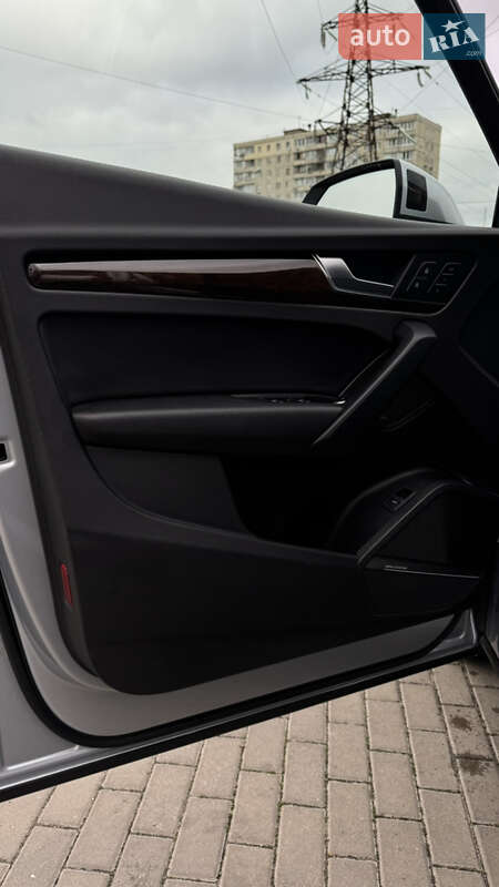 Позашляховик / Кросовер Audi Q5 2018 в Києві фото 23 Позашляховик / Кросовер Audi Q5 2018 в Києві