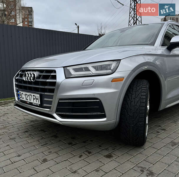 Позашляховик / Кросовер Audi Q5 2018 в Києві фото 26 Позашляховик / Кросовер Audi Q5 2018 в Києві