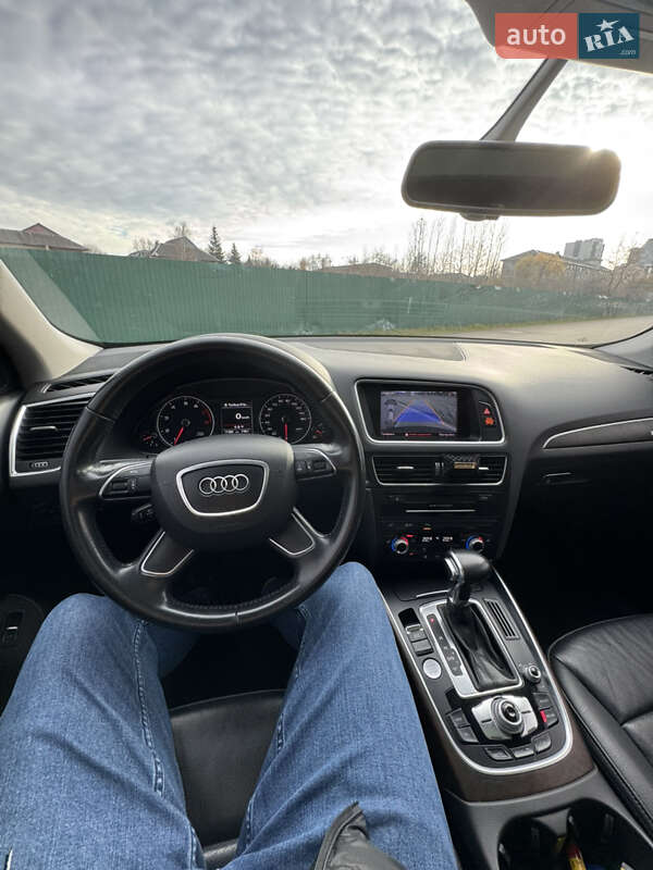 Позашляховик / Кросовер Audi Q5 2016 в Івано-Франківську